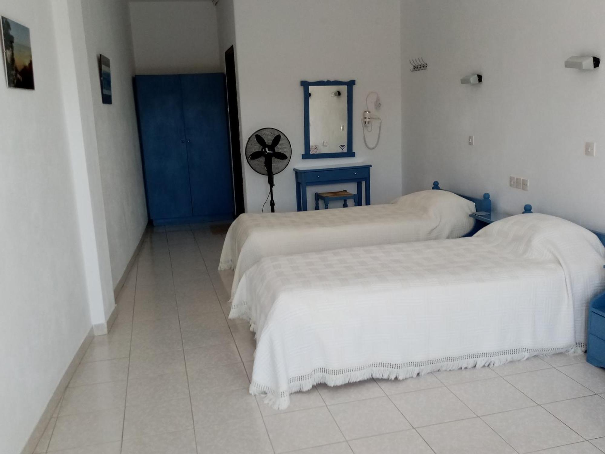 Dawn'S Rooms Patitírion Exterior photo